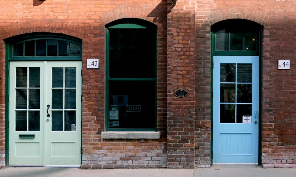 Storefront Window Installation: Aluminum Framing, Glass Systems & Construction