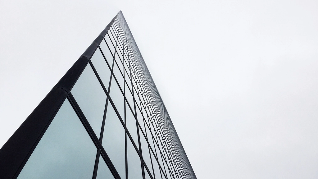 Window wall vs curtain wall seen at the slab edges